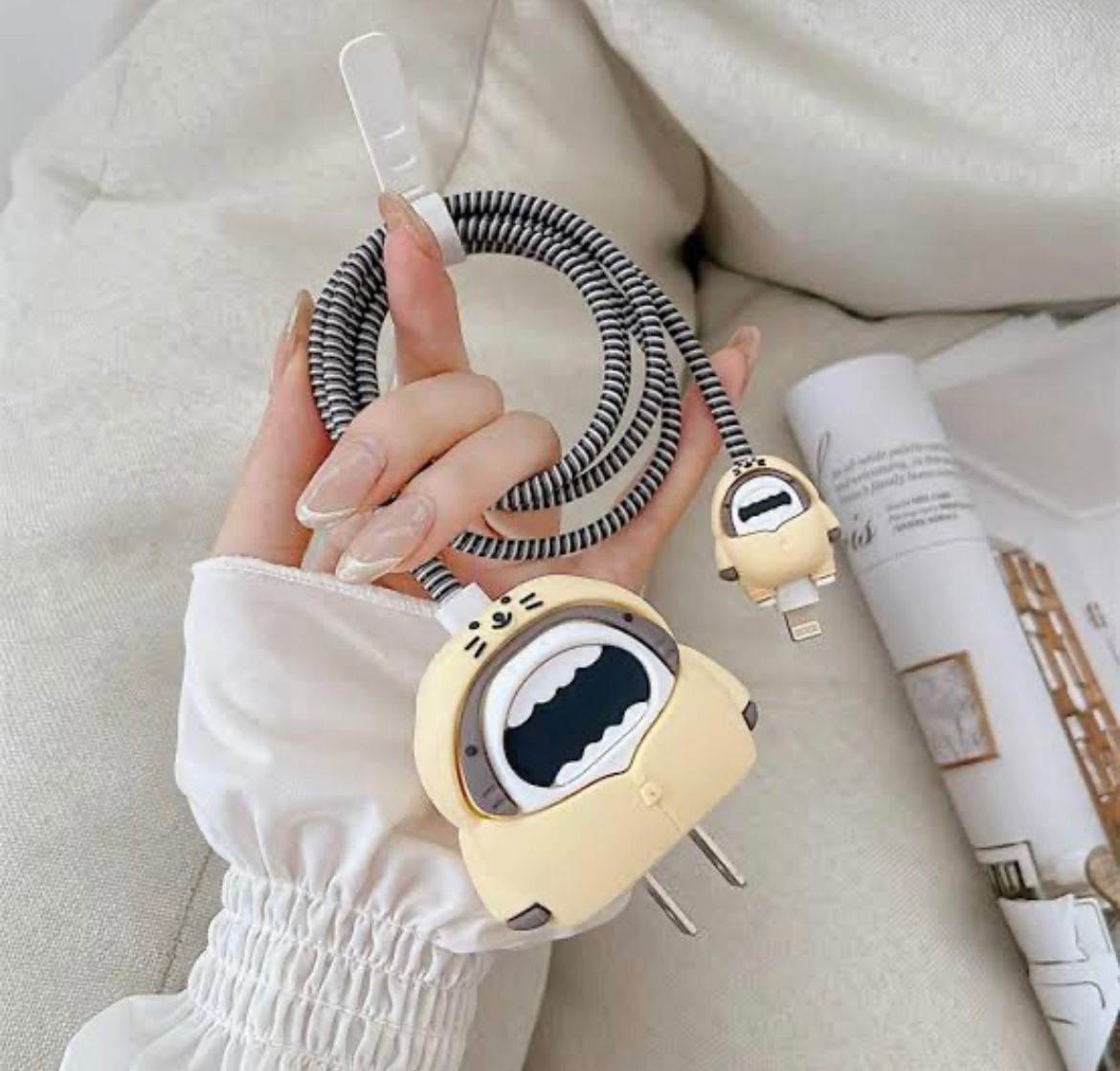 MochiChomp Cover 😮 Cute. Cozy. Chomp-Ready.